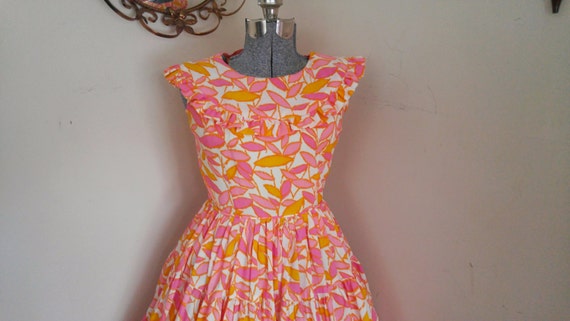 Adorable Vintage Sundress Ruffled Tea Dress 1960's