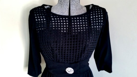 Stunning 1950's Bombshell Wiggle Dress With Sweeth