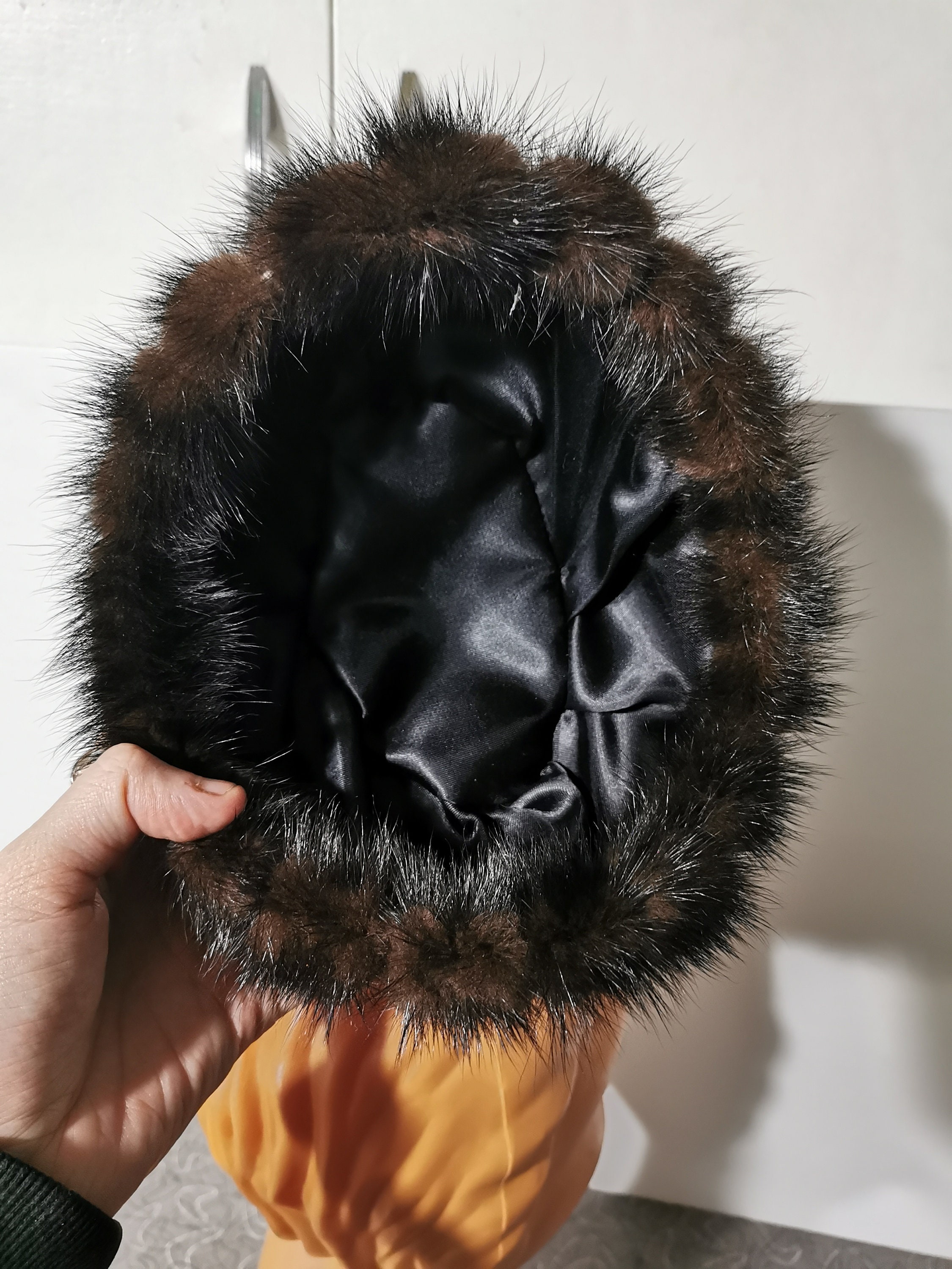 ❗1960s Mink Winter Pillbox Hat Black❗ Gorgeous 60s Chestnut Mink Fur Pillbox Hat by Darcel / OS  main image 2
