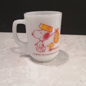 Fire-King スヌーピー マグカップ I FEEL STRANGELY Vintage Fire King Snoopy Mug: 