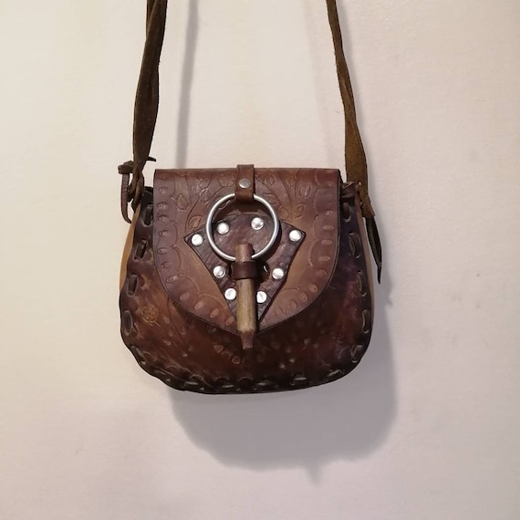 Vintage Mexico Tooled Leather Purse Pouch Purse BOHO With Flowers Hippie Boho Festival 1970s Authentic Leather Pouch Purse Large!