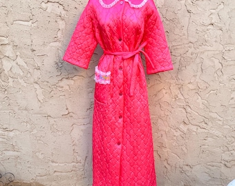 Amazing Pink True Vintage Quilted Robe