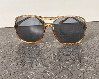 Vintage 1970s 80s Aviator Sunglasses Italy Tortoiseshell Lucite Frames Tortoise Shell