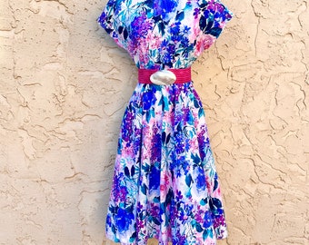 Vintage 1970's-80s Floral Cotton Sundress Fit n Flare Tea Dress