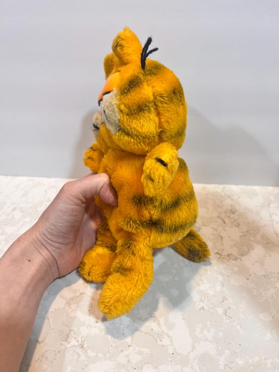 Vintage Garfield Plush Great Condition!! - Etsy