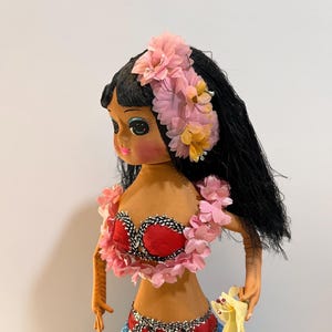 Vintage Big Eye Girl Pose Doll Japan Hawiian Hula Girl