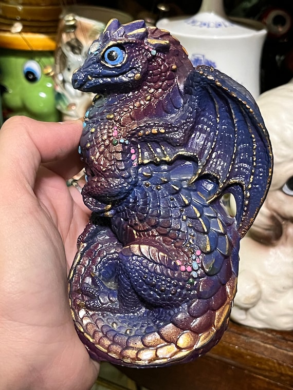 Windstone Editions　ドラゴンのフィギュア　置物 Male Dragons – Windstone Editions