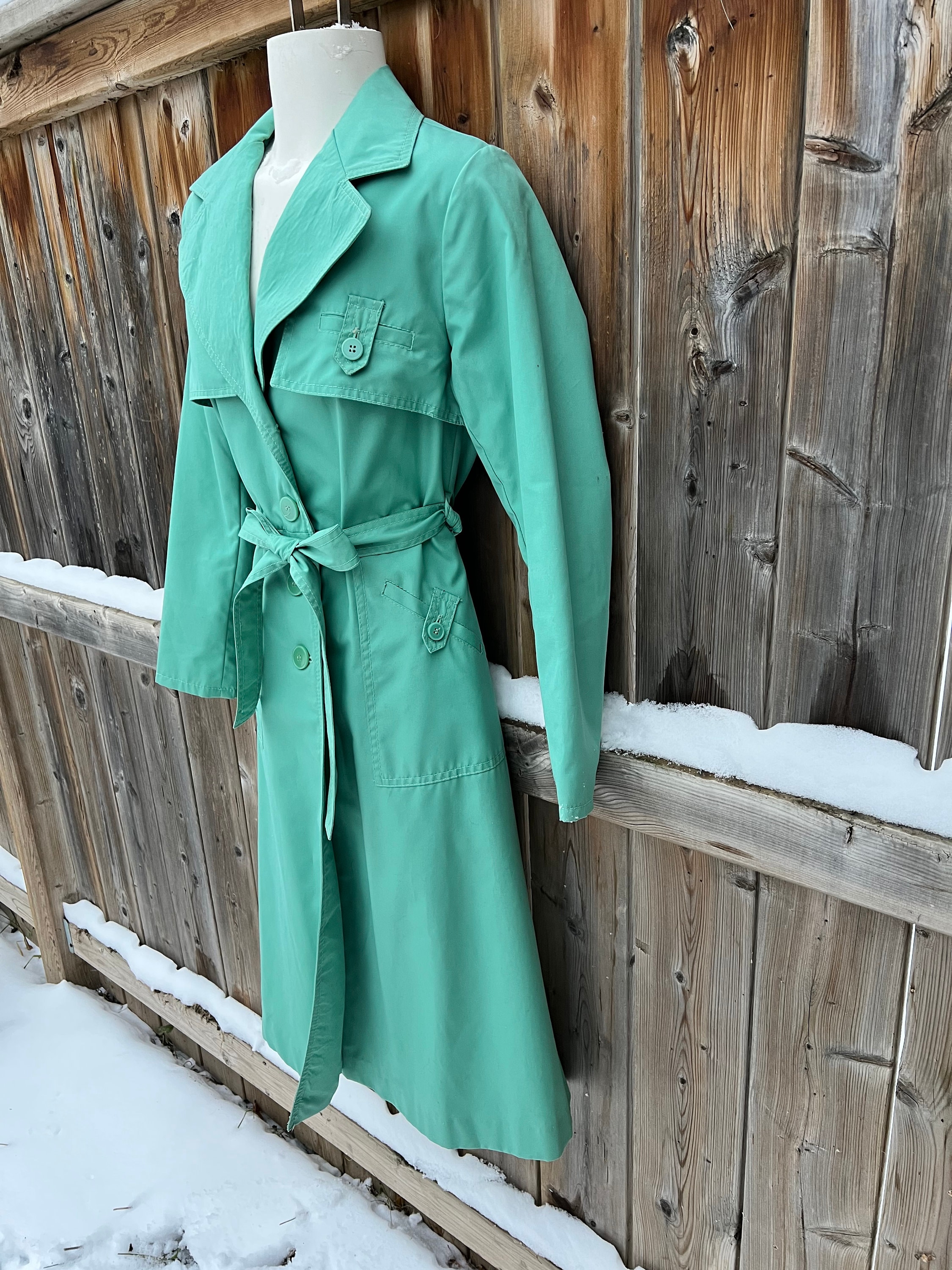 VegavintageFinds Vintage Reversible Trench Coat/ Raincoat