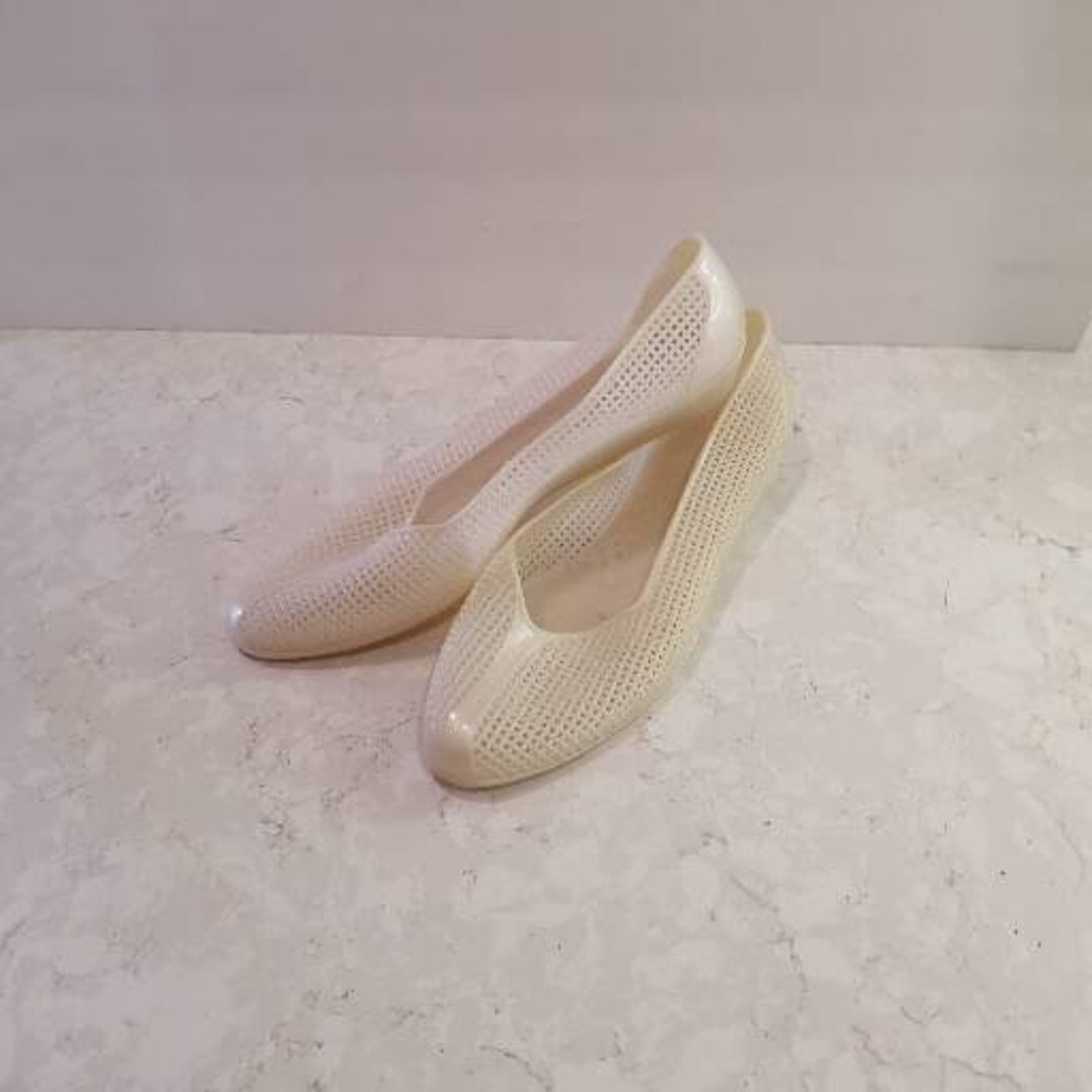 vintage jelly shoes