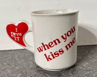 Mango de corazón de taza vintage para el Día de San Valentín