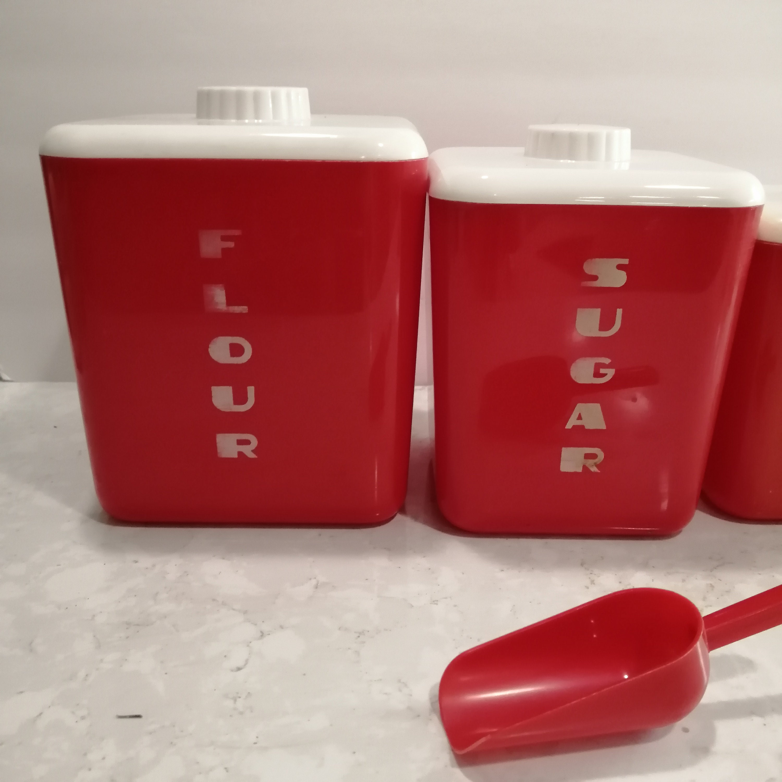 Vintage Plastic Red and Teal Canister Scoops, Set of 2, Lustro Ware,  Hutzler 