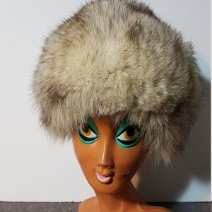 Vintage 1960s Mod Silver Arctic Warm Fur Hat Fox Fur