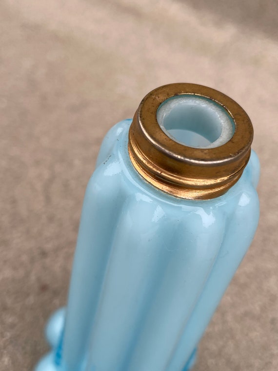 Blue Opalescent Fenton Art Glass Perfume Bottle N… - image 2