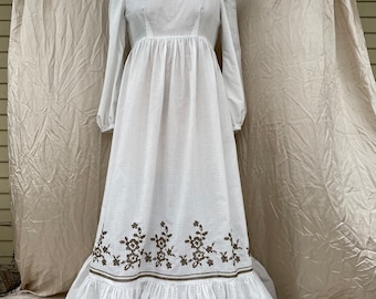 Vintage Style Prairie Dress