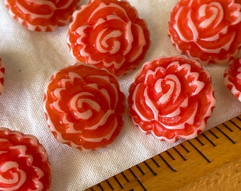 20 Red Rose Plastic Buttons