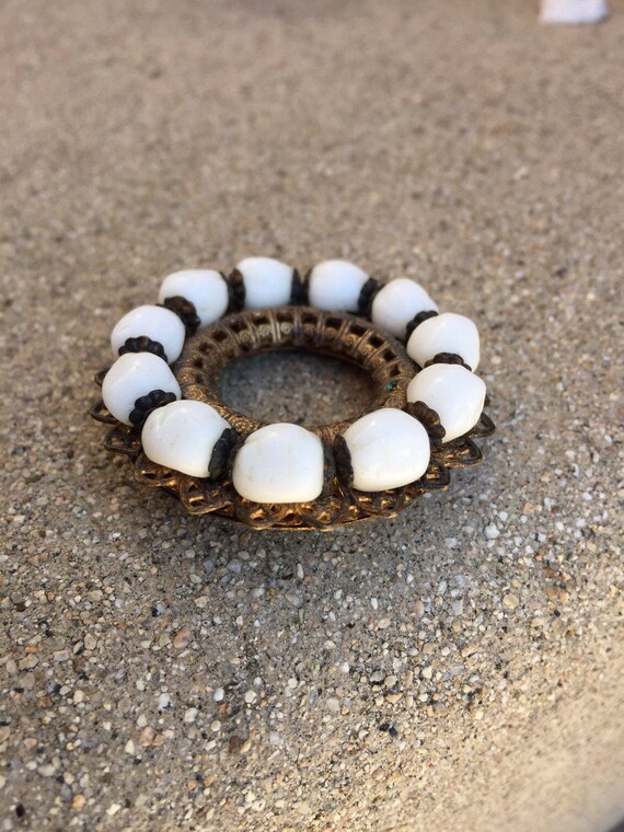 Miriam Haskell White Bead Wreath Brooch - image 2