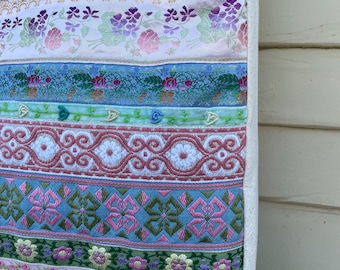 Vintage Ribbon Messenger Bag