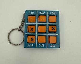 VintageTic Tac Toe Keychain Game Blue Orange