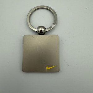 nike swoosh keychain