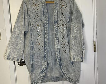 Vintage RIO Acid Wash Denim Jeweled Jacket With Pleats And Shoulder Pads In Sz S
