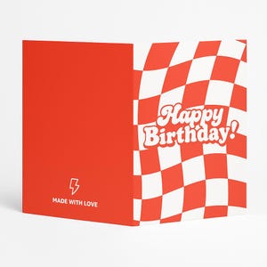 Cartão de Feliz Aniversário Retro Vermelho e Branco Dobrado