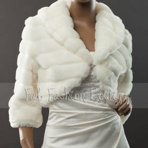 Boléro de mariée en fausse fourrure pour mariage et haussement d&#39;épaules, manches 3/4, taille S-XL