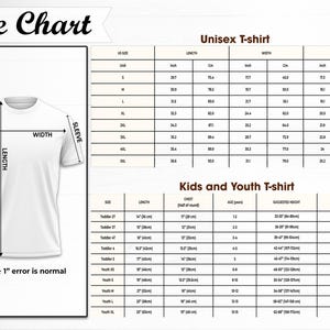 Peut inclure: Un t-shirt blanc avec des mesures de longueur, de largeur et de manches indiqu&eacute;es. L'image comprend un tableau des tailles pour les t-shirts unisexes et enfants, avec des mesures en pouces et en centim&egrave;tres. Le texte "Size Chart" est en haut.