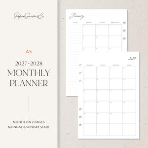 Peut inclure: Pages de recharge pour agenda mensuel A5 2027-2028 avec une mise en page d'un mois sur deux pages. Le papier blanc présente du texte et des lignes noires, incluant PaperSeasonsCo, January, 2027 et les jours. Des trous sont visibles.