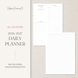 Puede incluir: Un planificador diario blanco con el texto "Paper Seasons Co" en la parte superior. El planificador incluye un horario, una lista de tareas y papel cuadriculado. También se ve el texto "A4 | US LETTER 2026-2027 DAILY PLANNER".