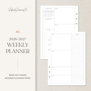 Puede incluir: Planificador semanal A5 para 2026-2027 con inicio en lunes y domingo. Las páginas blancas del planificador incluyen un calendario, listas de tareas y secciones de notas. El texto "Paper Seasons Co" está en la parte superior izquierda.