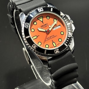Seiko Automatic Rotating Bezel Men&#39;s sports Wrist watch Orange Dial Red Bezel, Run Order, Japan 6309A cal, Luminous Hands, Rubber Band,