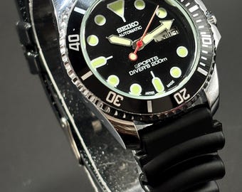 Seiko Automatic Rotating Bezel Men&#39;s Wrist watch sports look Black dial, Refurbished condition, 6309A cal, Rubber Band, Birthday Gift
