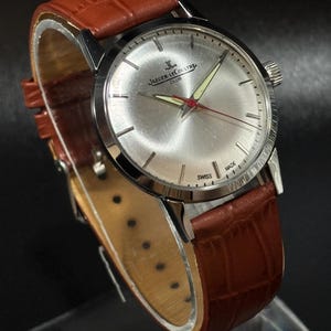 Vintage Jaeger LeCoultre Club Handaufzug Lederarmbanduhr, Silbernes Zifferblatt, Schweizer Uhr, Geschenk für Vater, ihn