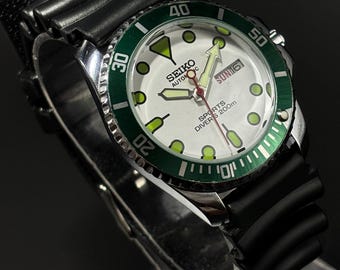 Seiko Automatic Rotating Bezel Men&#39;s sports Wrist watch white Dial Green Bezel, Run Order, Japan 6309A cal, Luminous Hands, Rubber Band,