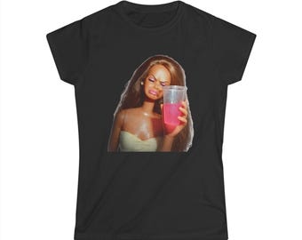 Doll Meme Women's T-Shirt – Funny Barbicore Diva Design with Pink Drink, Y2K Statement Shirt Gift for Parties