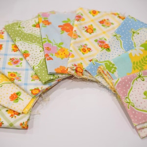 Moda Flea Market Retro Floral Quilting Cotton Bundle, Moda Co, 9pcs Fat Eighth