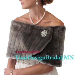 Faux fur wrap GRAY, Bridal Faux Fur Shrug, Wedding Fur Stole, Fur Shawl, 306NM-GRAY image 3