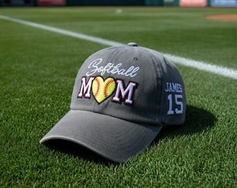 Gorra bordada personalizada para mamás de sóftbol, gorra personalizada con nombre y corazón, gorra bordada con el número de la madre para sóftbol, regalo para el día del partido, gorra para mamás del equipo