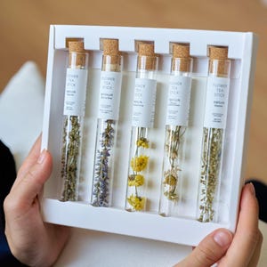 KKOKDAM Blooming Flower Tea Gift Set – Organic Wellness Tea Sticks Sampler, Caffeine-Free Korean Herbal Tea, Birthday Gift for Her