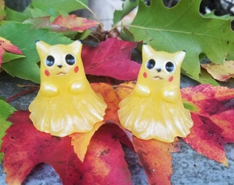 Kitty Cat Ghost Figurines "Pika-boos"  Glow in the Dark