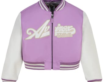 パープルレザーのボンバージャケット、ホワイトの袖、ヴィンテージのAvirexロゴ入り、スタイリッシュなクロップド丈デザイン（女性用）