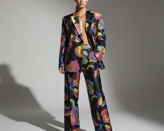 Black Abstract Print Pantsuit: Women's Bold Blazer & Wide Leg Pants Set