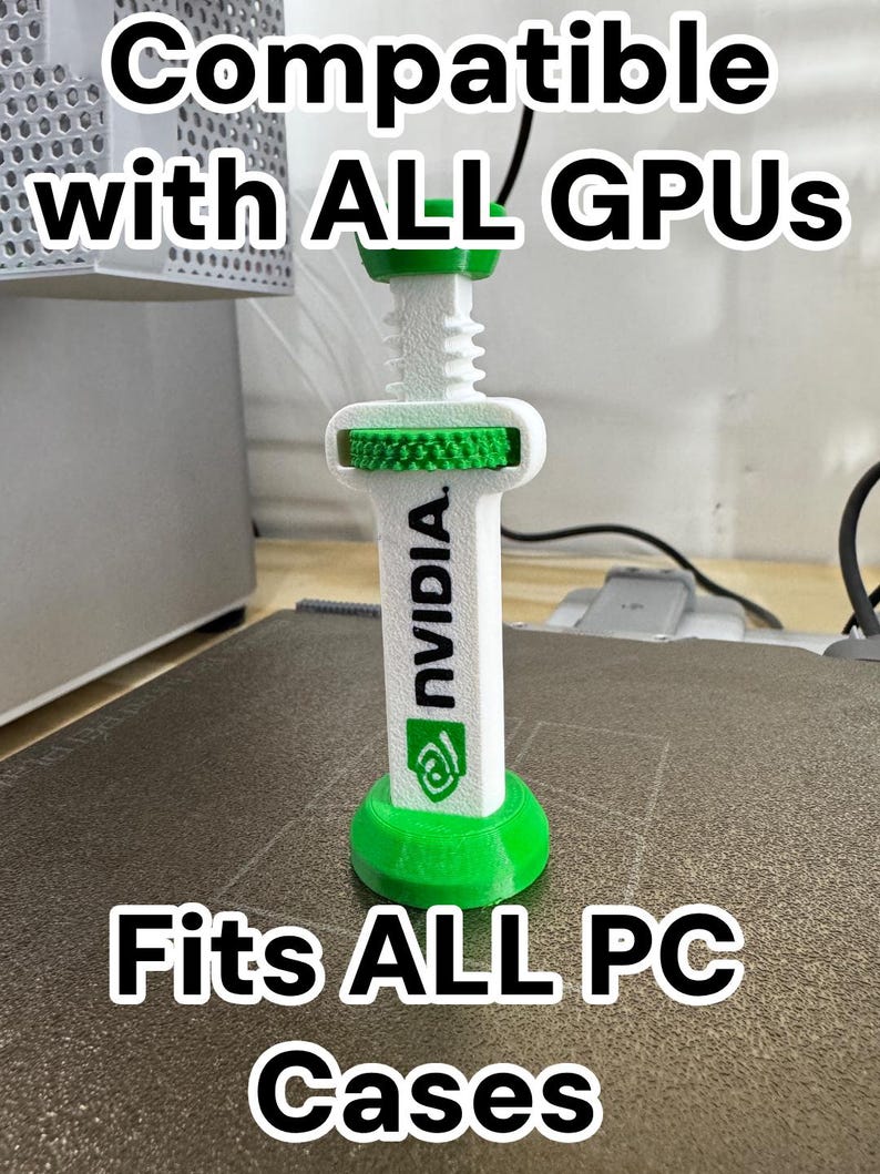 Pode incluir: Um dispositivo branco e verde impresso em 3D com o logotipo da NVIDIA. O texto na imagem diz "Compat&iacute;vel com TODAS as GPUs" e "Serve para TODAS as caixas de PC". O dispositivo tem uma base e um topo verdes, com um corpo central branco.