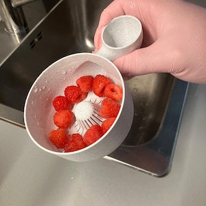 Fruit Drainer or Fruit Strainer