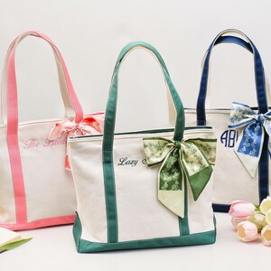 Custom Tote Bag, Beach Handbags, Bridesmaid Gift, Personalized Embroidered Initials Gift, Canvas Tote Bag, Bachelor Party Gifts,Wedding Gift