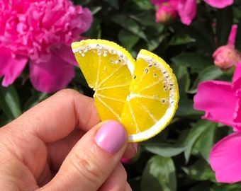 Lemon Pin, Citrus Pin, Cute Pin, Pins Cute, Fruit Pin, Fashion Pin, Summer Brooch, Realistic Lemon Brooch Pin, Sweet Lemon Slice Pin