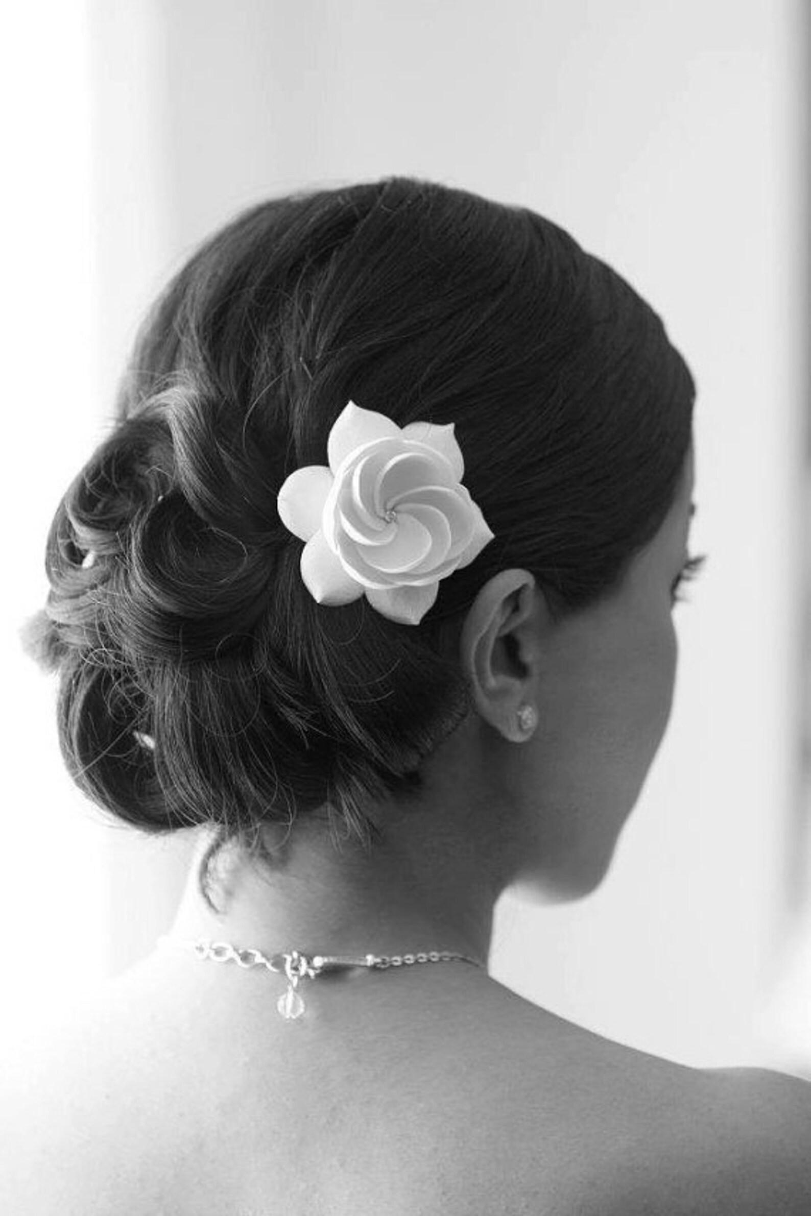 Bridal Fascinator, Gardenia Bridal Fascinator, Hair Fascinator, Gardenia Hair Pin Decorated With