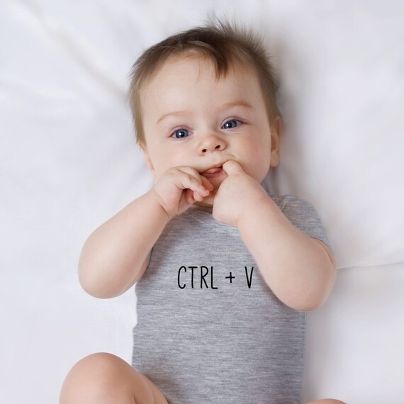 Strg-V-Baby Onesie®, Strg-V-Kinder-T-Shirt, Lustige Kinder-T-Shirts,  Kopieren Einfügen Kinder-T-Shirt, Kopieren und Einfügen-Shirt, süßes  Kinder-Shirt, Onesie® für Babys - Etsy.de