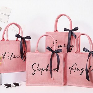 Personalized Bridesmaid Burlap Bag,Bridesmaid Gift Bag,Wedding Gift Bag,Custom Jute Bag with Ribbon,Bachelorette Party Bag,Beach Tote Bag