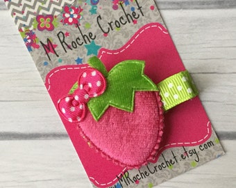 Strawberry hair clip, felt clip for toddlers and babies, hair barrettes